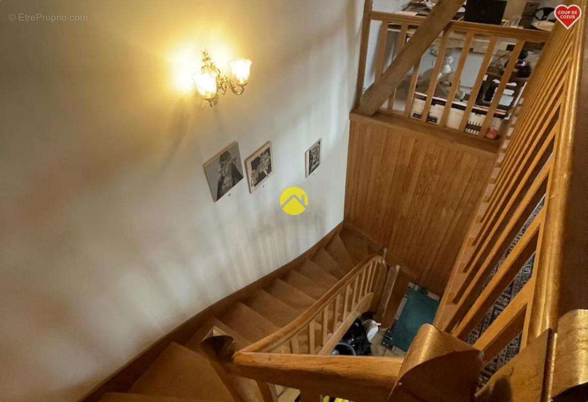 Maison à LE CHATELET