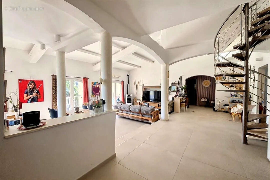 Maison à SAINT-RAPHAEL