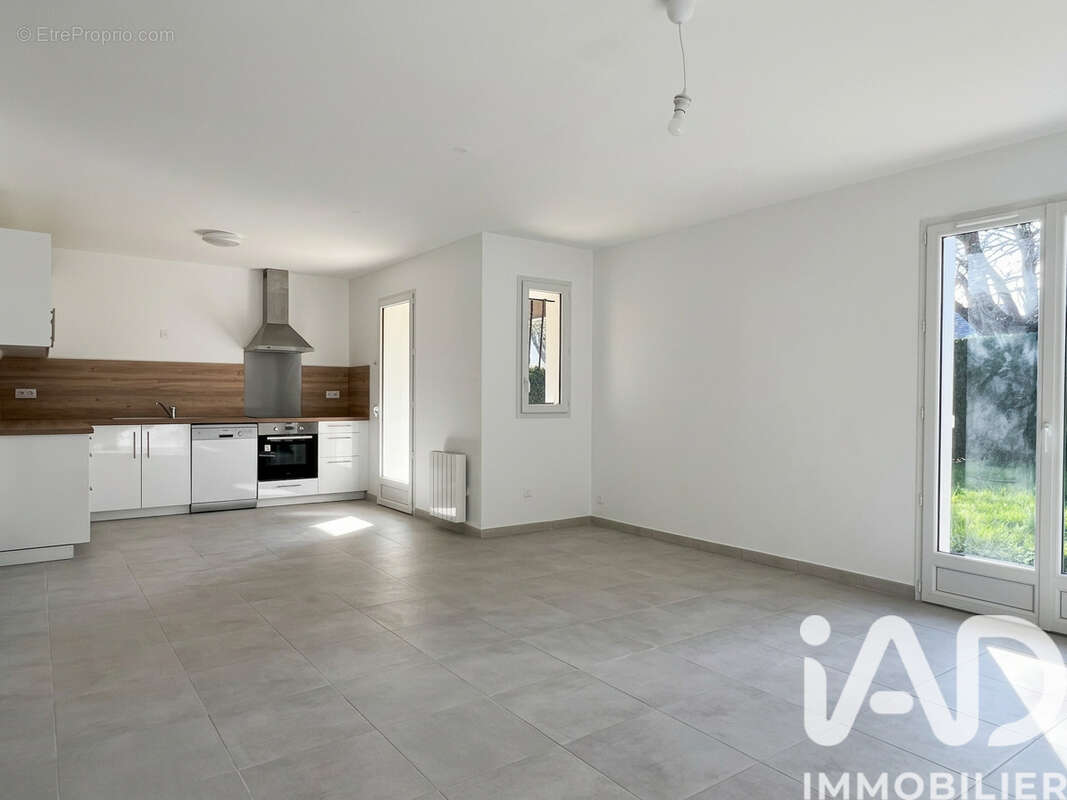 Photo 2 - Maison à BRETEIL