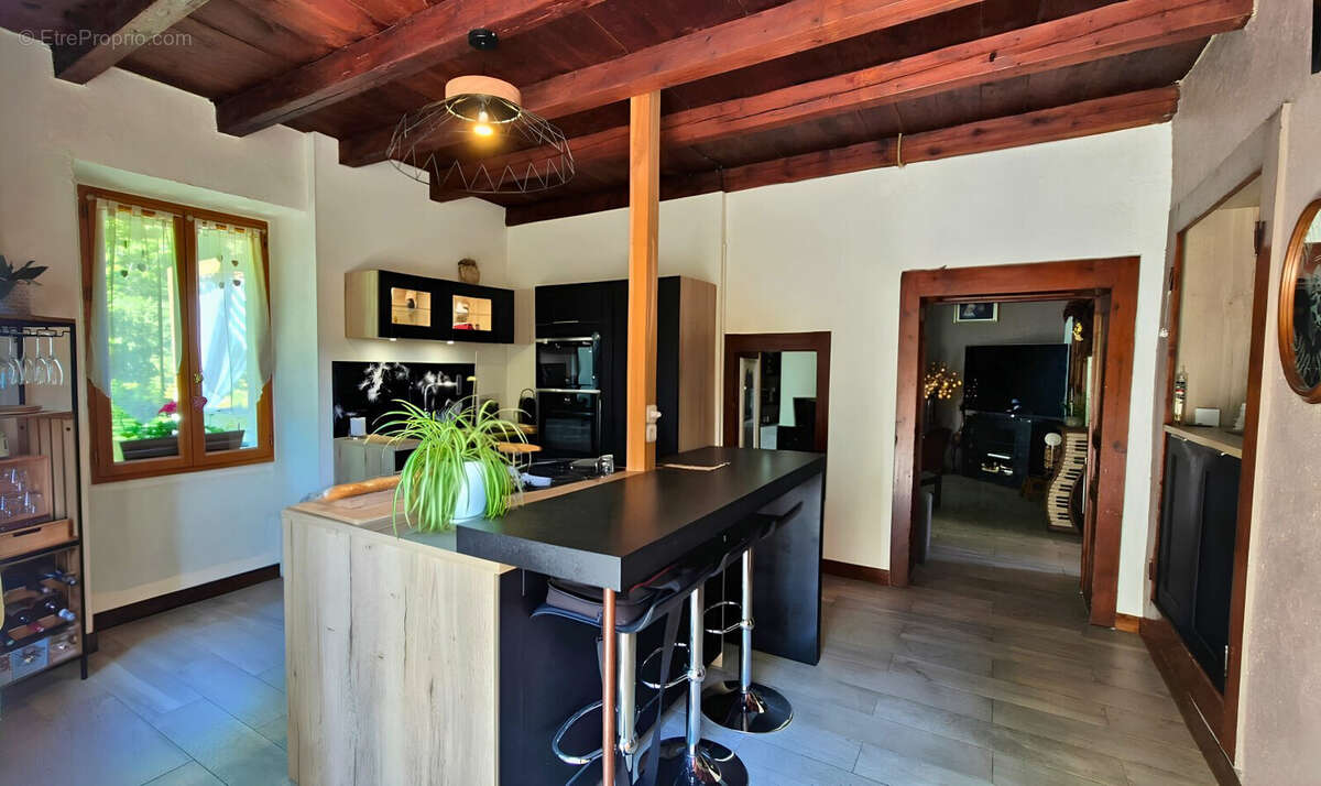 Maison 211 m² à Peillonnex  - photo 6