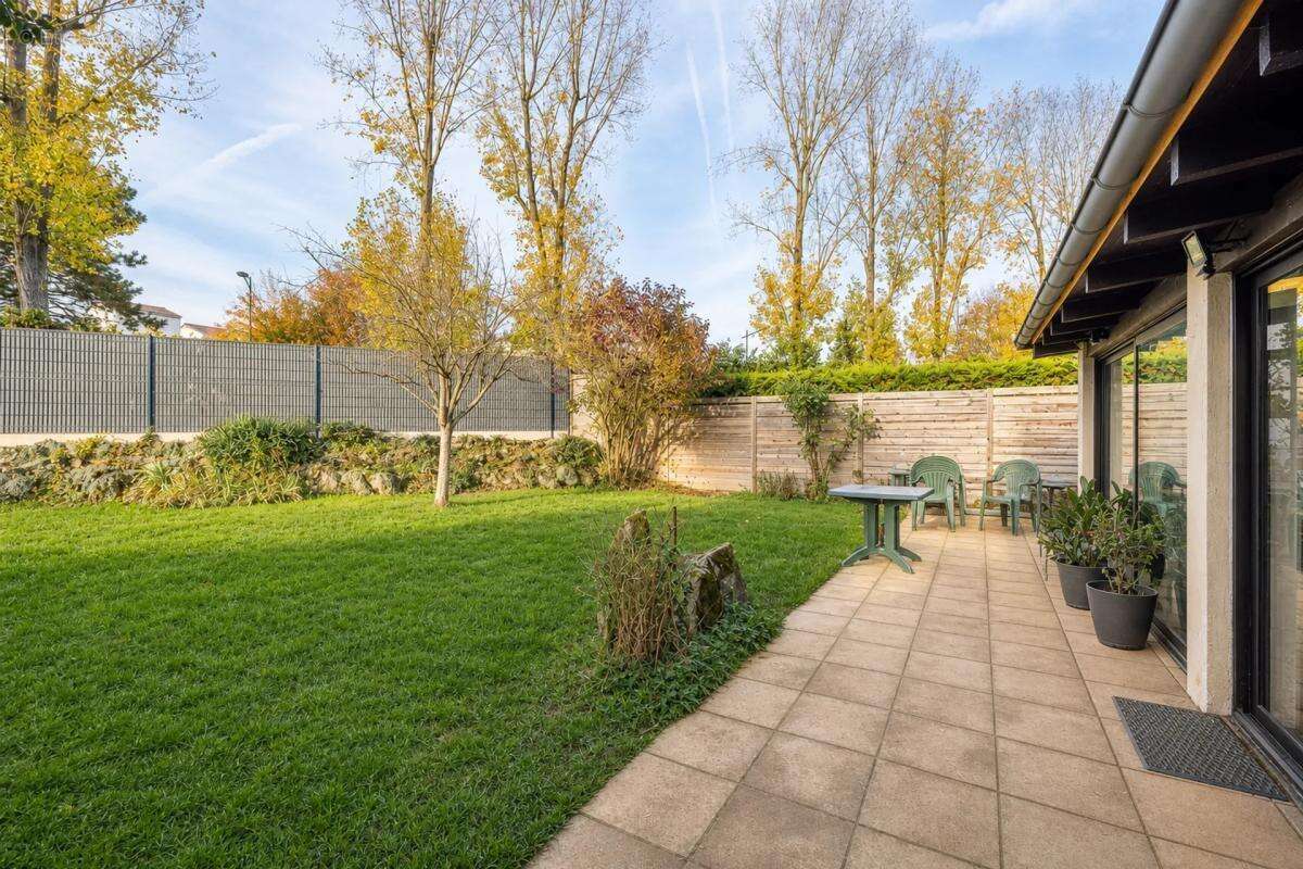 Spacieuse maison 7 pièces à Savigny-le-Temple - photo 15