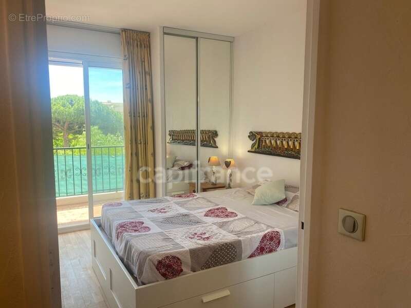 Appartement à vendre 2 pièces HYERES (83) - Port de Hyères - Parking - Terrasses - Cave - photo 33