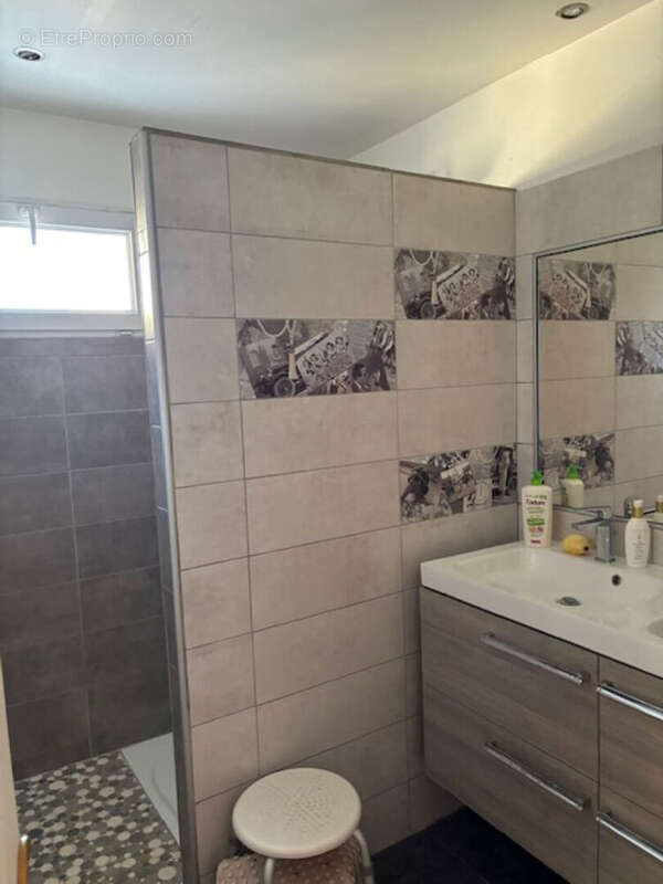 Appartement à AUBIGNAN