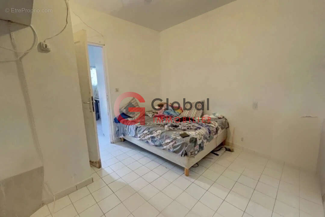 Appartement à MARSEILLE-3E