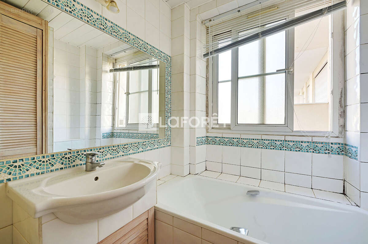 Appartement à PARIS-15E