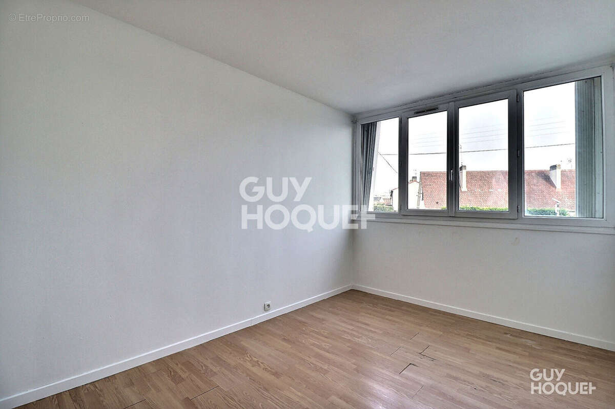 Appartement à SAINT-MICHEL-SUR-ORGE