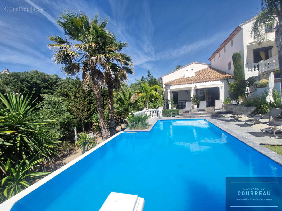 EXCLUSIVITÉ - Pignan  Maison T6 - 180 m2  Vue dégagée  Piscine à débordement - photo 23