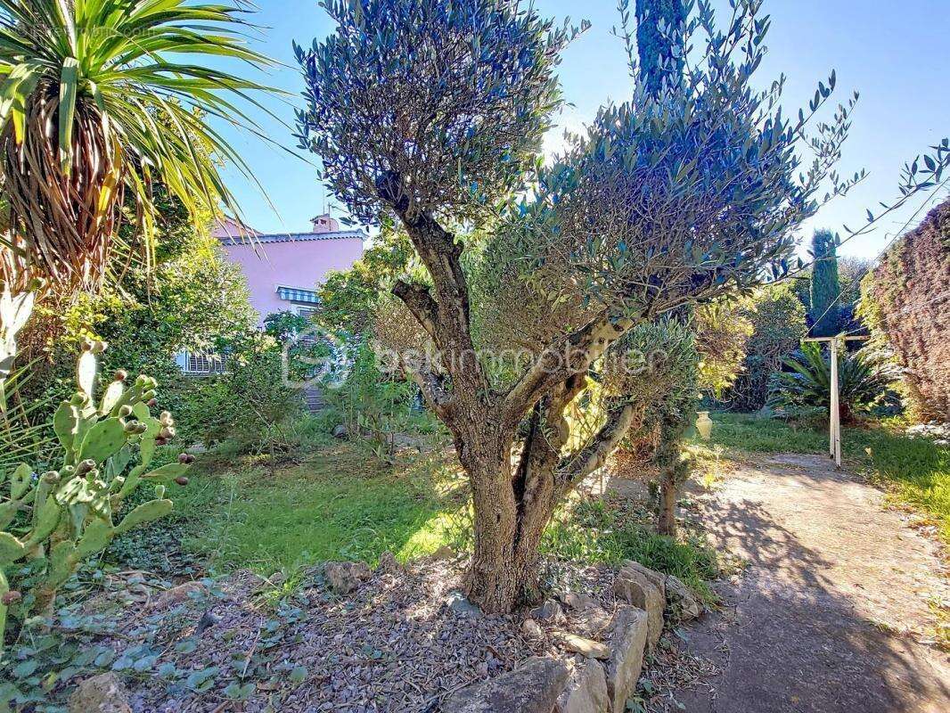 Maison à SIX-FOURS-LES-PLAGES