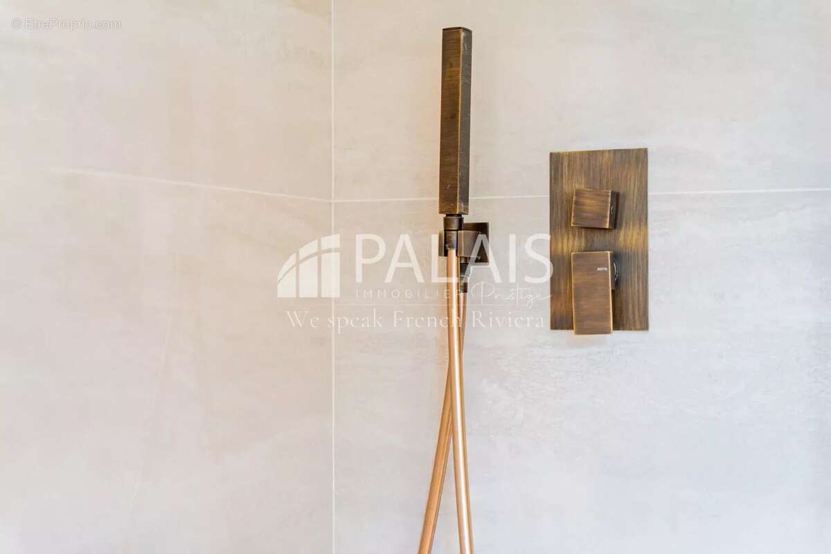 Maison à ROQUEBRUNE-CAP-MARTIN