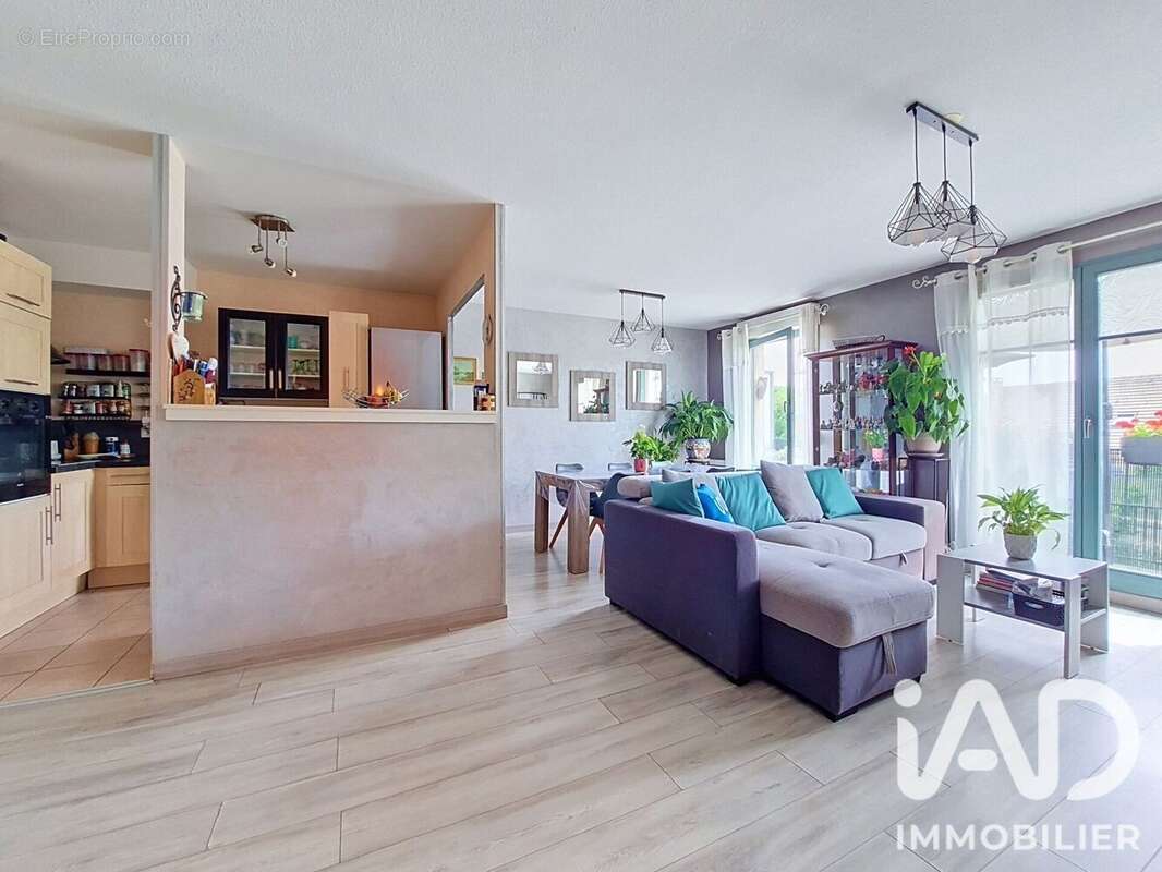 Photo 4 - Appartement à CRECY-LA-CHAPELLE