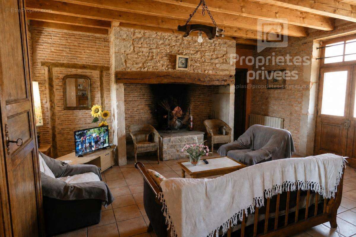 Ancien corps de ferme  5 pièces, 130 m² - photo 5