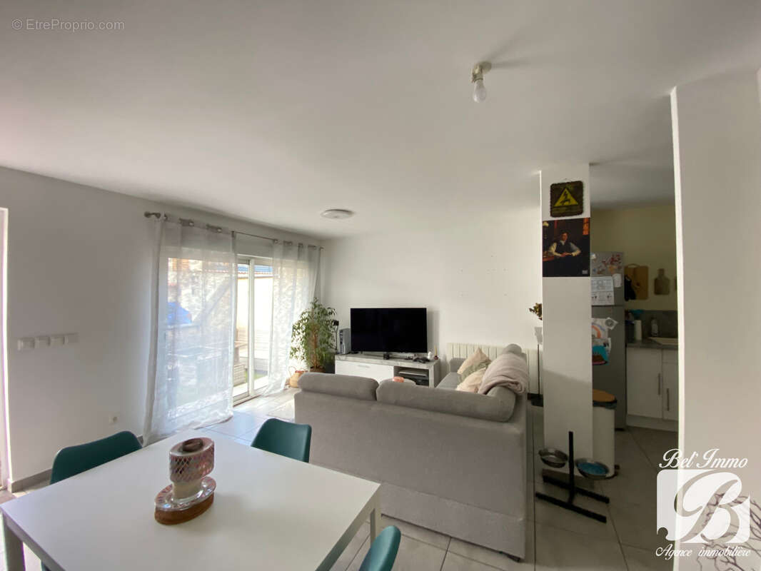 Appartement à BALAN