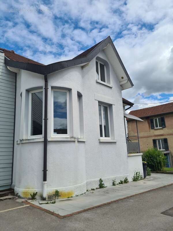 Maison 86 m² à Ornans  - photo 2