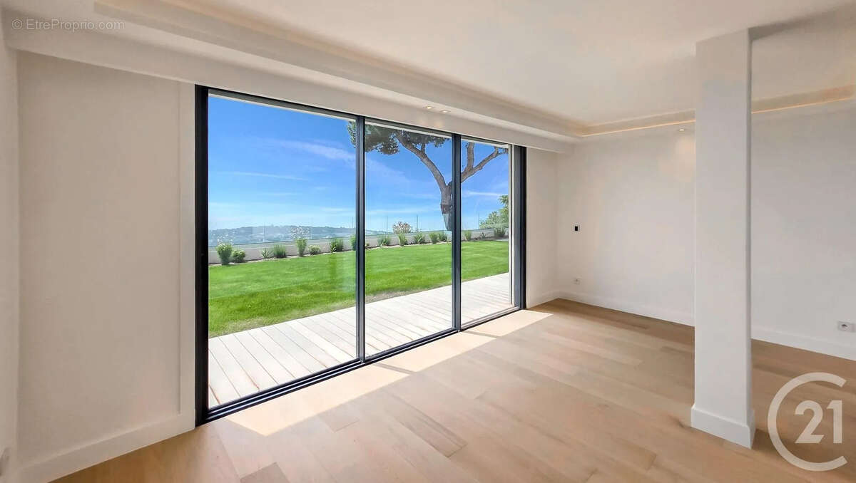 Maison à ROQUEBRUNE-CAP-MARTIN