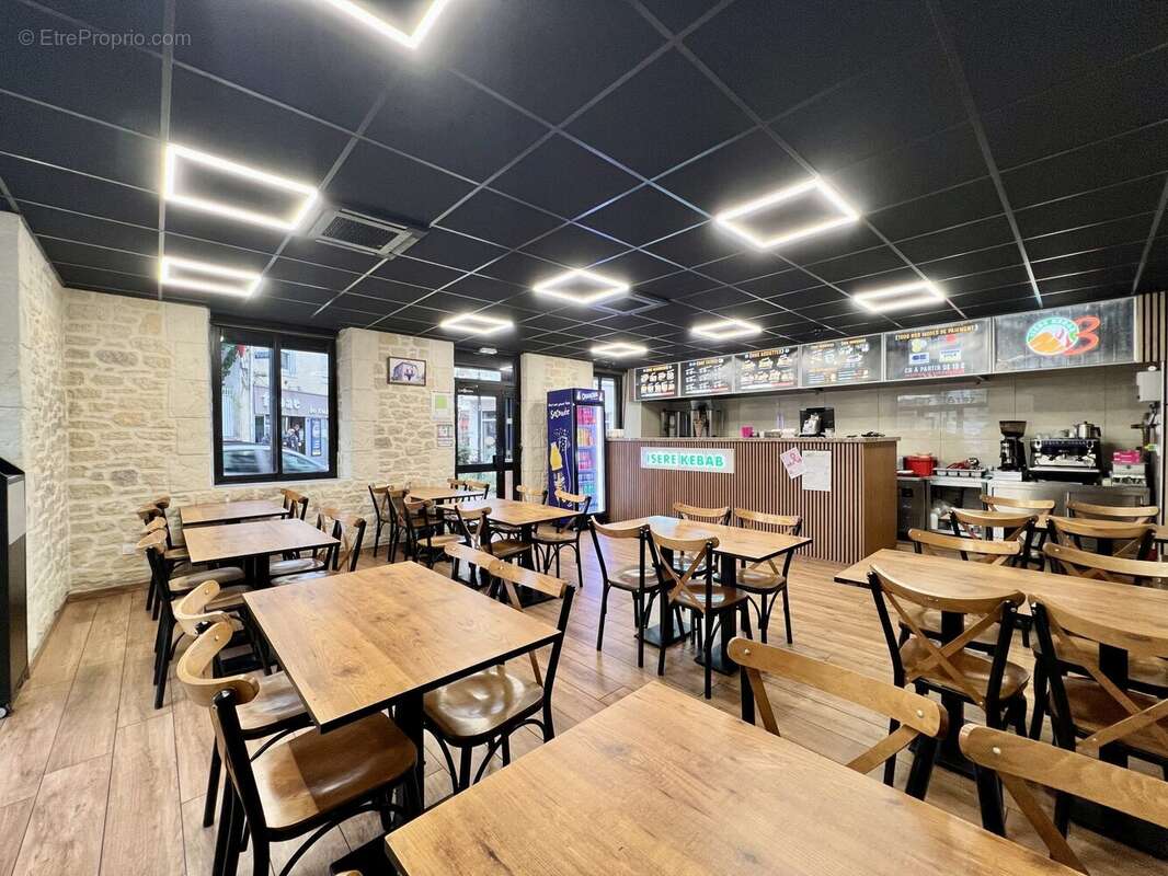 Autre à PONT-DE-CHERUY