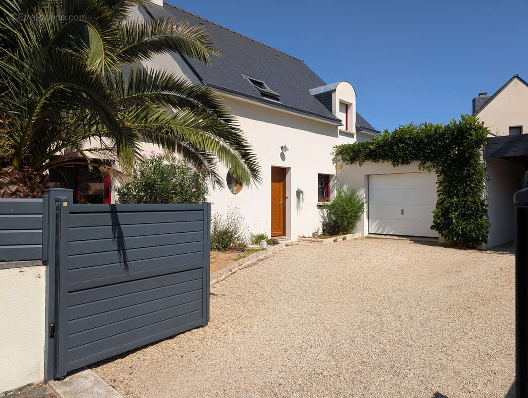 Maison à PLOEREN