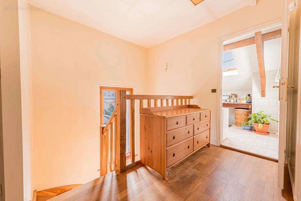 Maison à CHAMPIGNY-SUR-MARNE