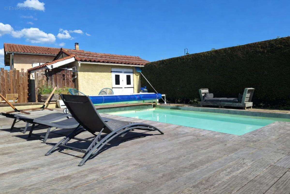 Maison à SAINT-ANDEOL-LE-CHATEAU