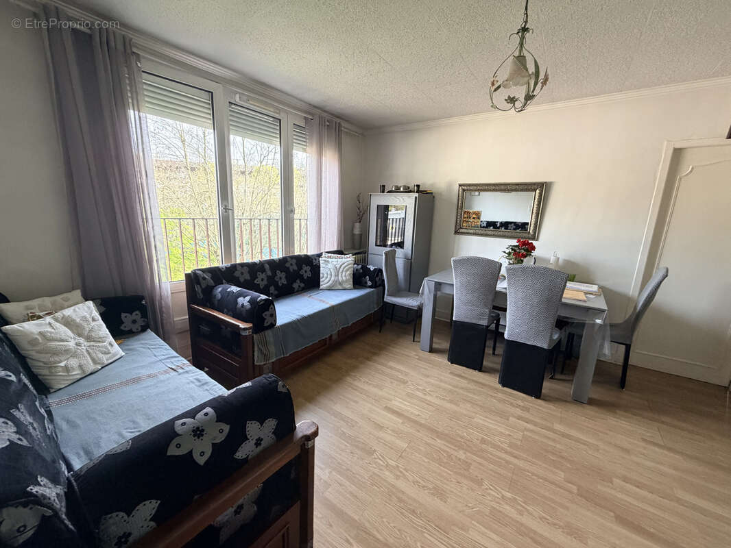 Appartement à SAINT-MAURICE