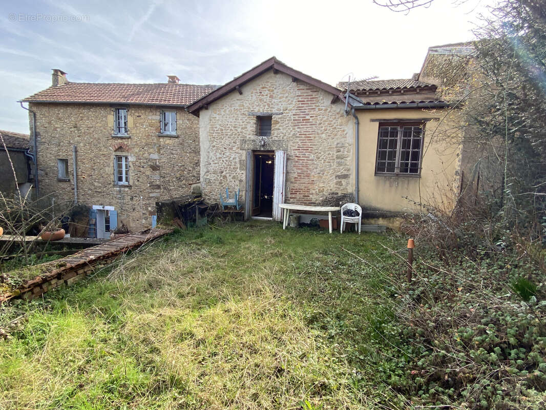 Maison de ville en pierre à 2 mn du centre du village médiéval de belvès - photo 20