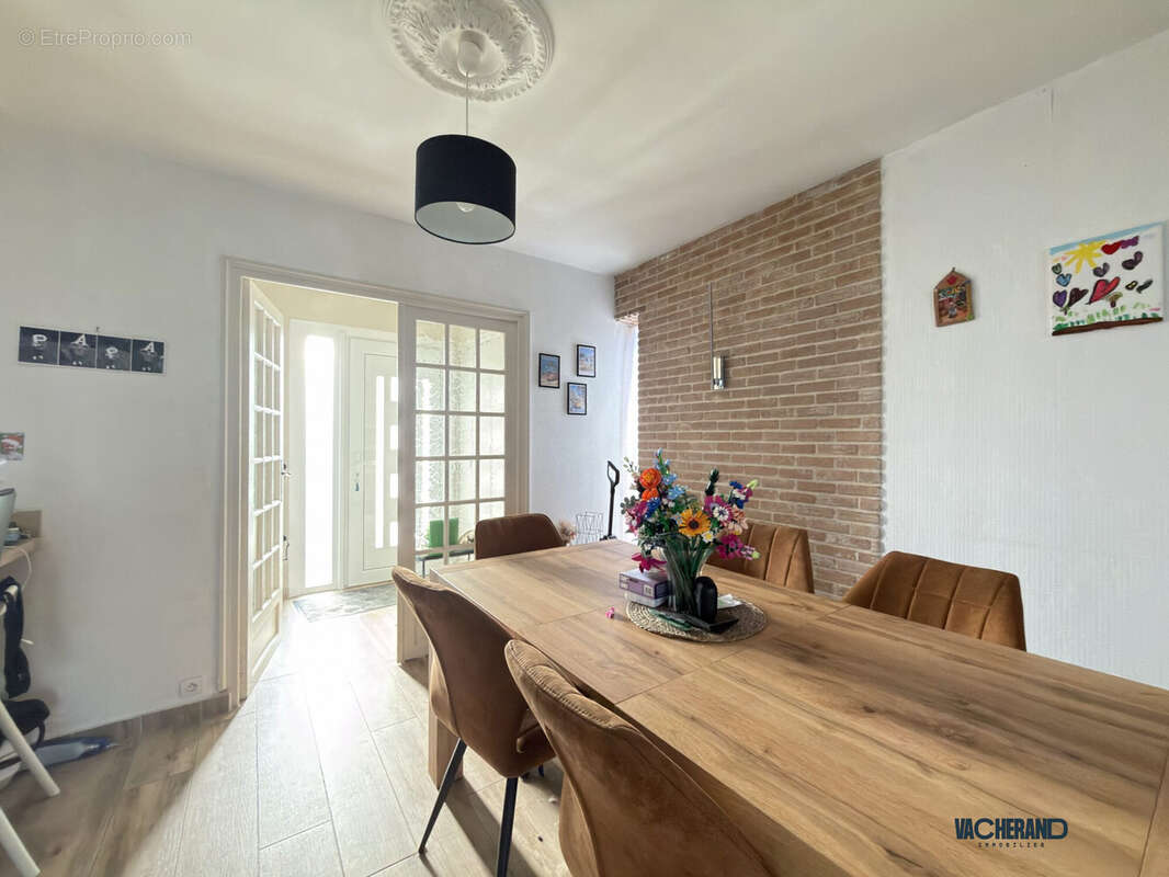 Maison 90 m² à Loos  - photo 2