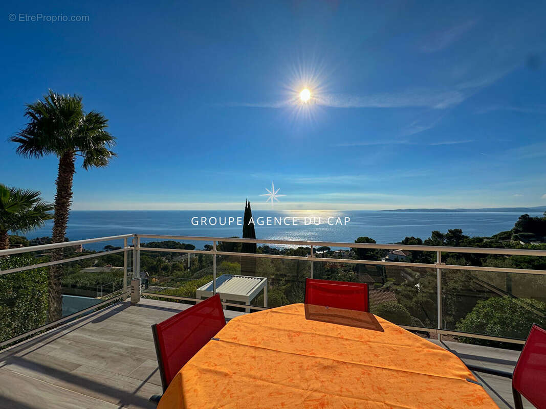 Maison à LES ISSAMBRES