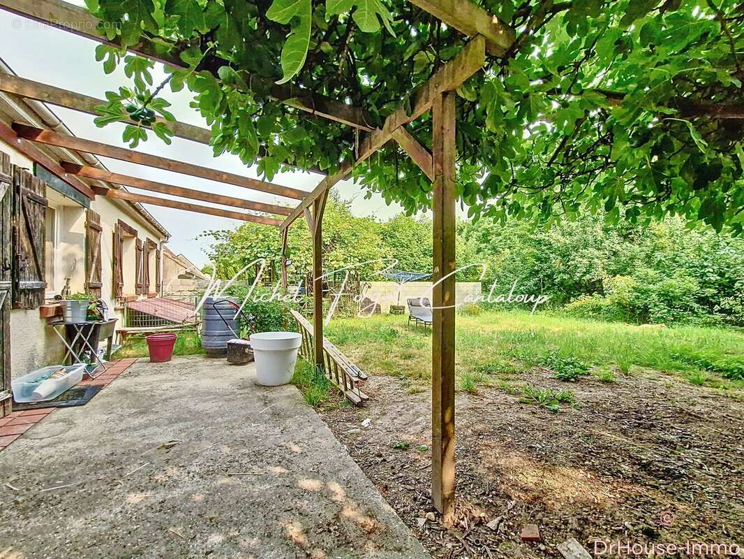 Maison 130 m² à Jouy-Le-Moutier  - photo 22
