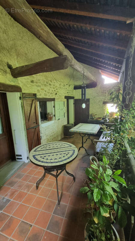 Maison à COISE-SAINT-JEAN-PIED-GAUTHIER