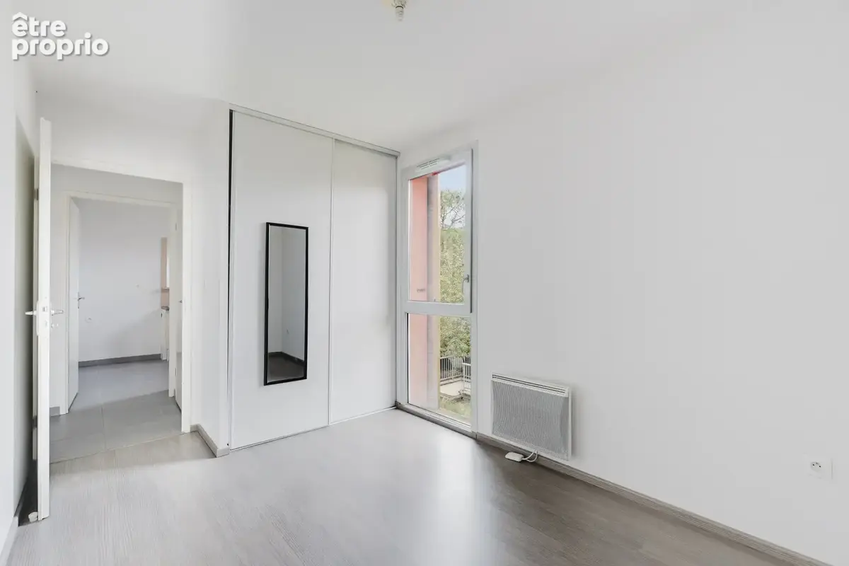 En exclusivité ! Découvrez cet appartement T3 de 54 m2, situé au 1er étage, secteur Lalande. - photo 10