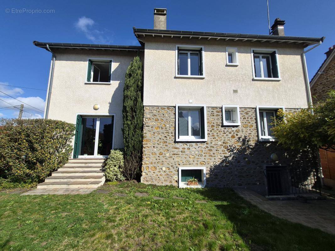 Maison à ATHIS-MONS