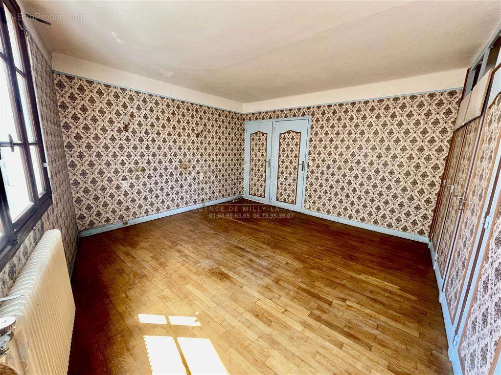 Maison à MILLY-LA-FORET