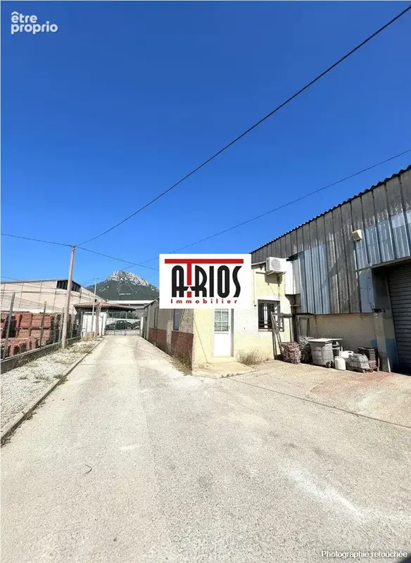 Commerce 567 m² à La Farlede  - photo 6
