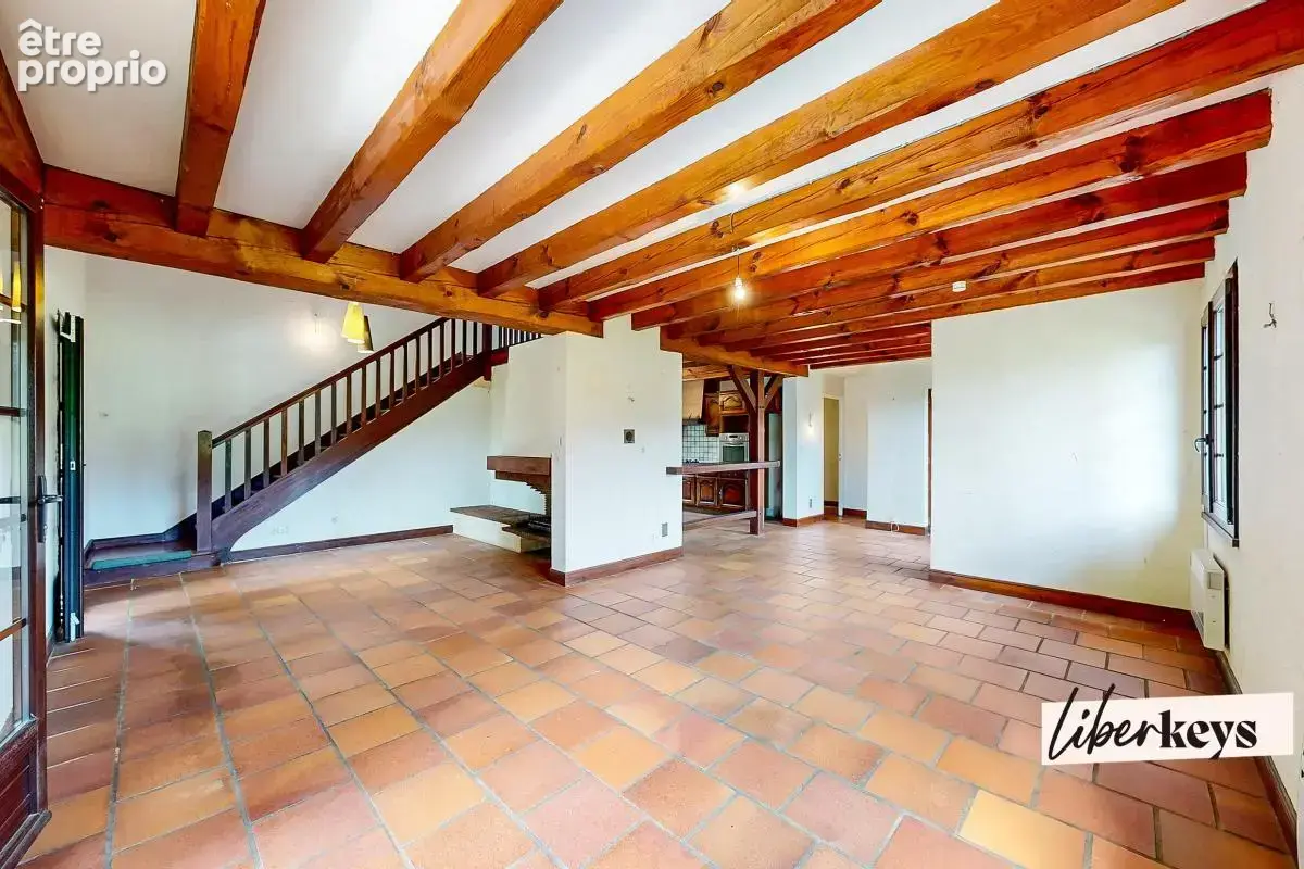 Maison T5 141 m² avec jardin et garage - photo 5