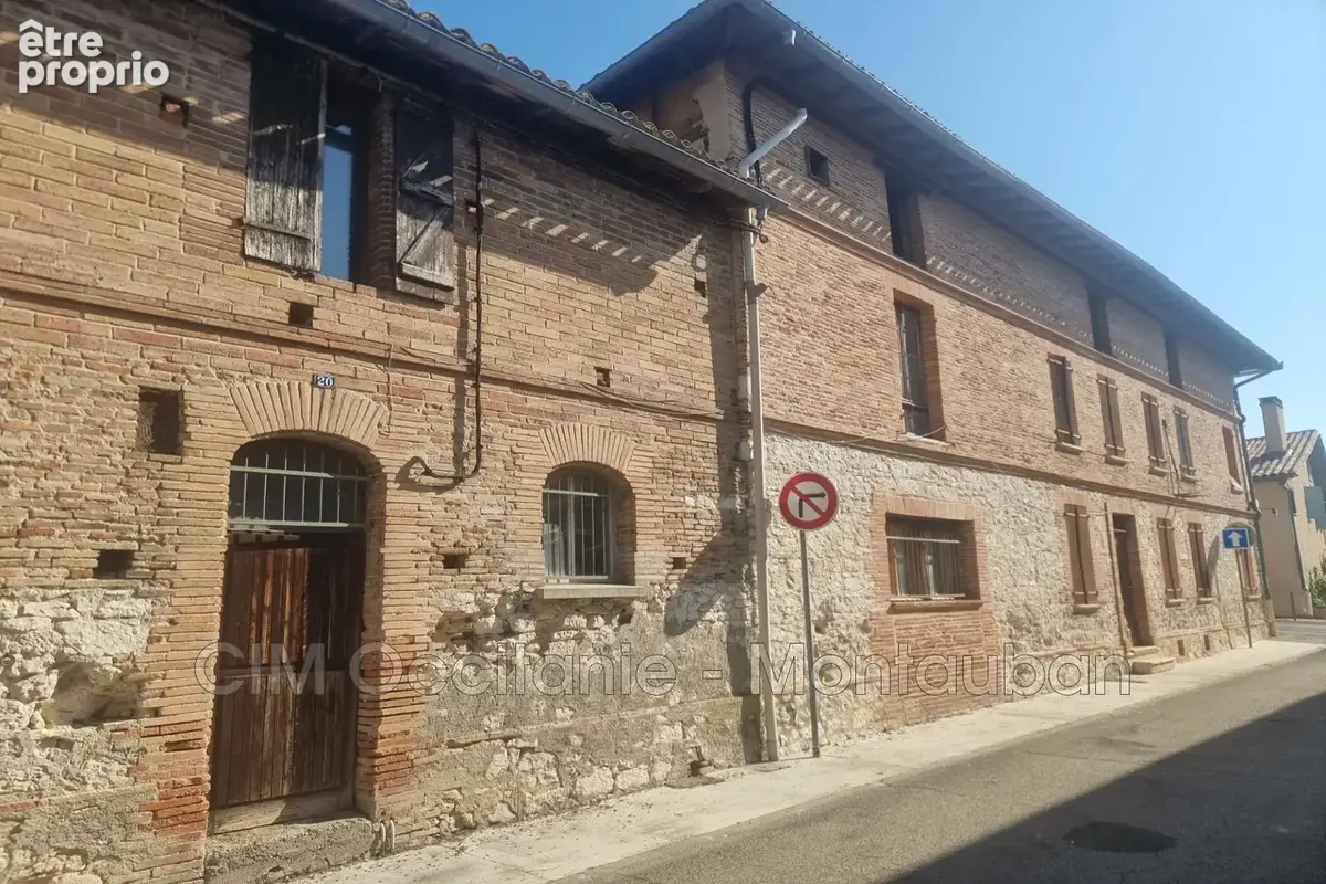 Maison 440 m² à Beaumont-De-Lomagne  - photo 2