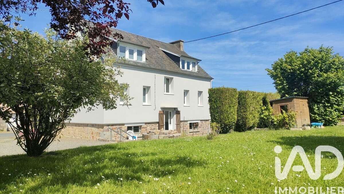 Maison 108 m² à Folligny  - photo 2