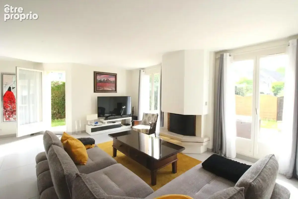 Maison 7 pièces 154 m² à vendre à Le Mesnil-Saint-Denis (78320) - photo 4