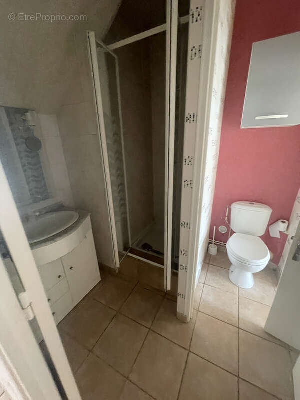 Appartement à SAINT-GENEST-LERPT