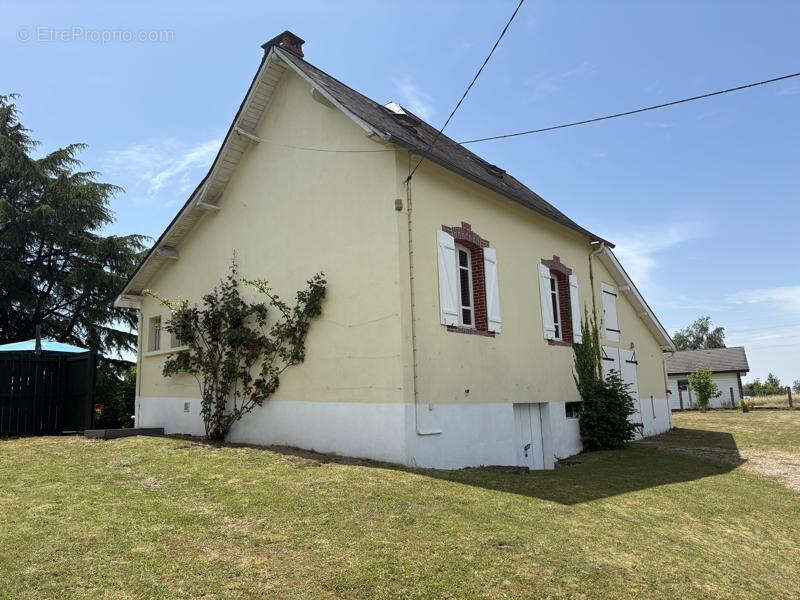Proche Pompadour - photo 25