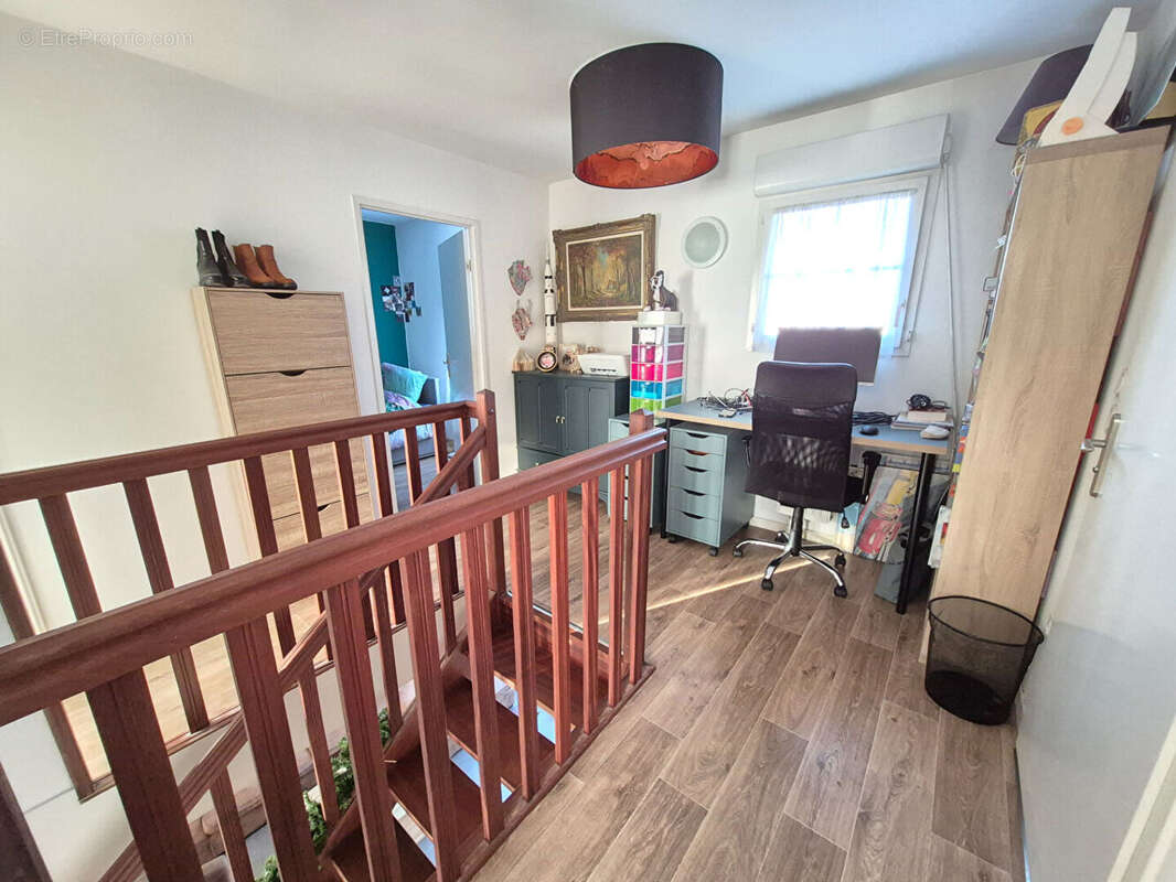 Maison à HALLENNES-LEZ-HAUBOURDIN