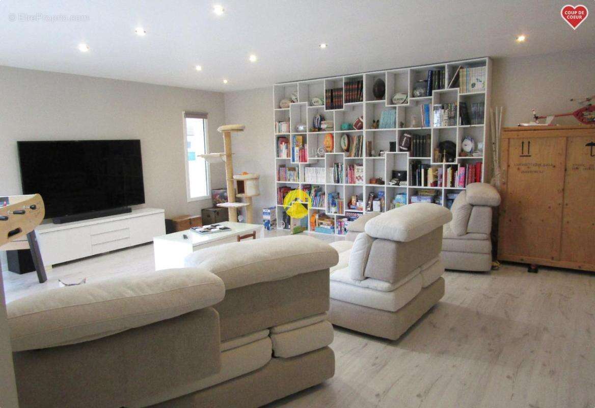 Maison à MONTRICHARD