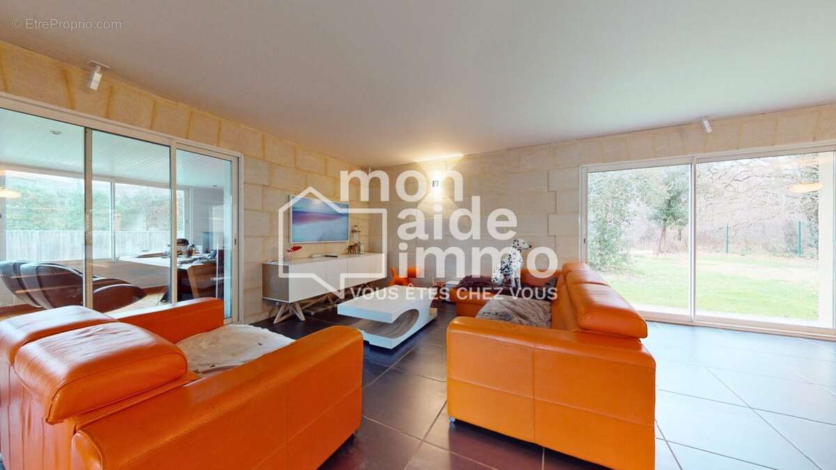 Maison à FARGUES-SAINT-HILAIRE