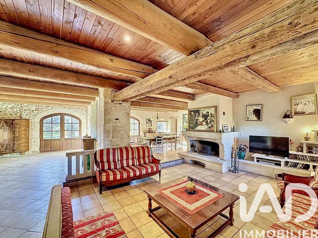 Photo 4 - Maison à ARLES