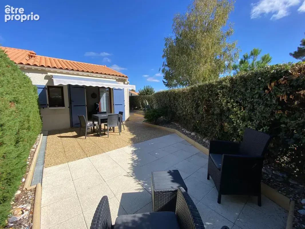La palmyre maison dans résidence boisé avec piscine, 400m centre-ville - photo 3