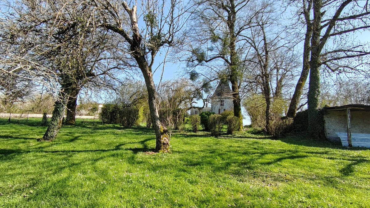 Maison à CERISIERES