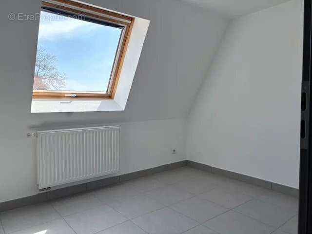 Maison à VILLAGE-NEUF