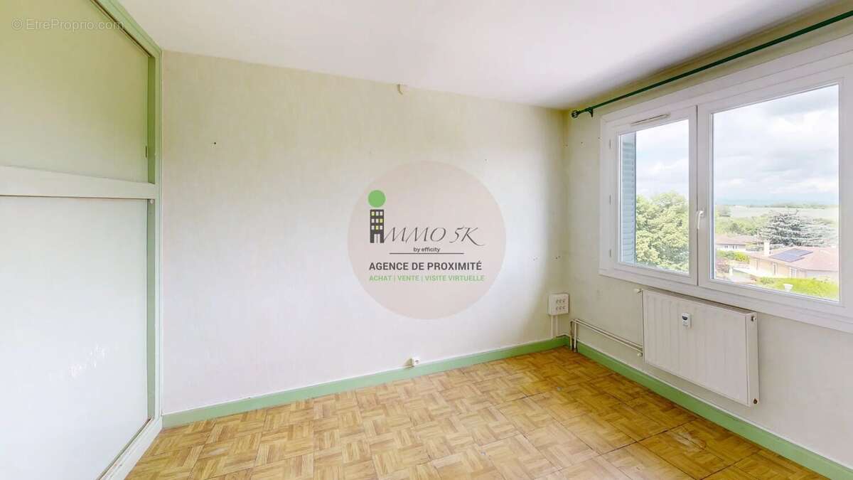 Appartement à RILLIEUX-LA-PAPE