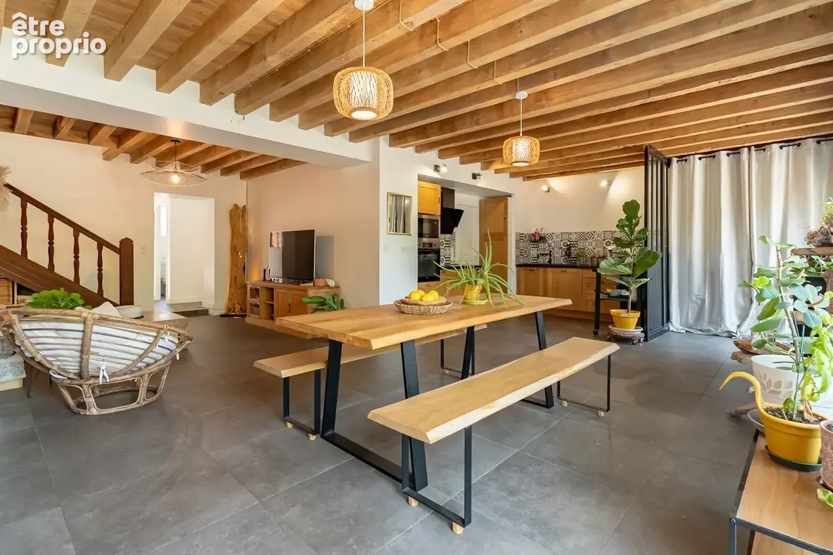 Maison 135 m² à Salles  - photo 3