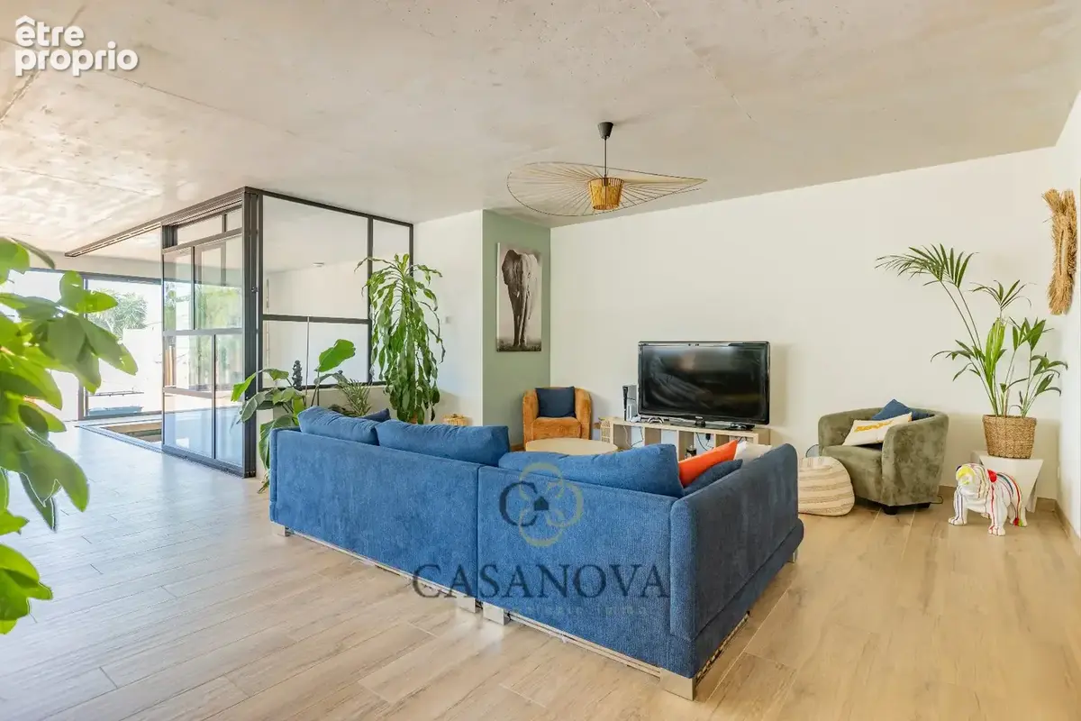 Villa contemporaine avec piscine intérieure à Pérols proche Montpellier - photo 5