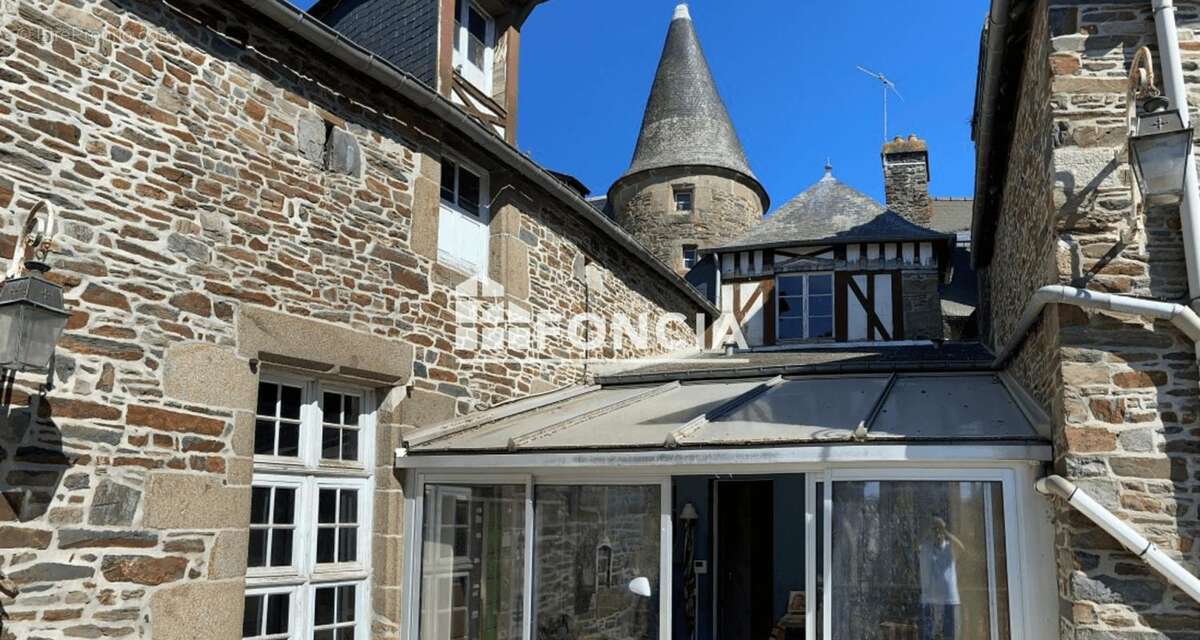 Maison à DOL-DE-BRETAGNE