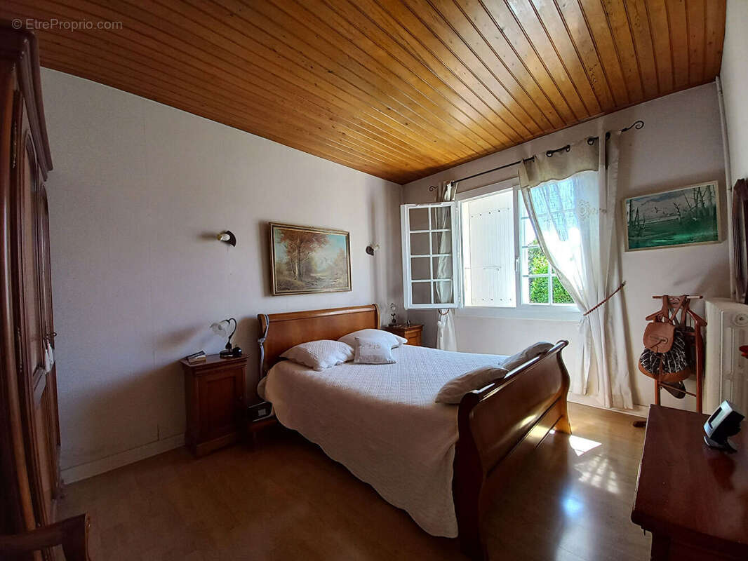 Maison à LA BREE-LES-BAINS